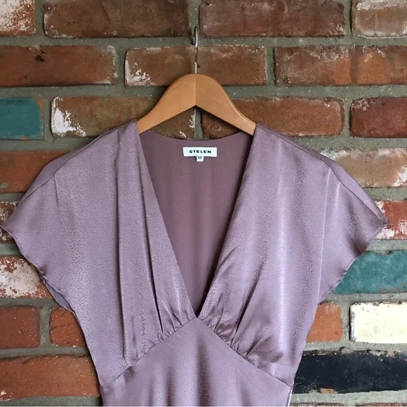 Stelen Cameron Satin Bias Cut Dress - Picture 4 of 9